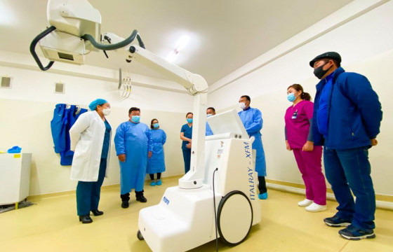 Булган сумын Нэгдсэн эмнэлэгт зөөврийн рентген аппарат олгожээ