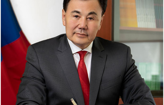 УИХ-ЫН ГИШҮҮН Б.БАТТӨМӨР: Монгол Улс Оюутолгойн 34 хувиа үнэгүй авах ёстой гэсэн хатуу байр суурьтай байгаа 