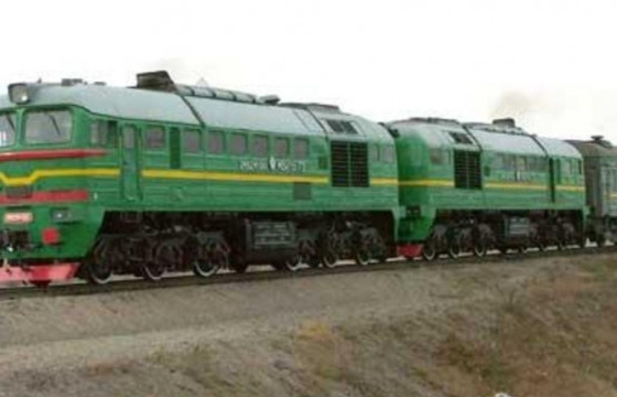 15 настай охин галт тэргэнд дайруулж, амиа алджээ