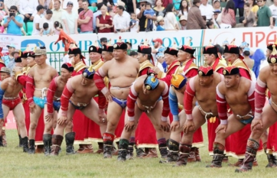 Монгол бахархлын өдөрт зориулсан үндэсний бөхийн барилдаан болно