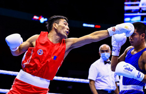 Э.Баярсайхан, О.Бямба-Эрдэнэ нар шөвгийн 16-д шалгарчээ