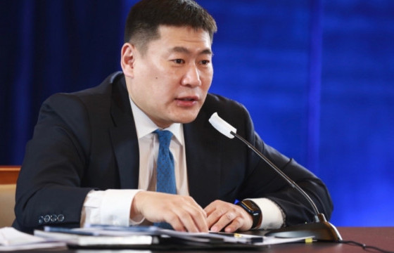 Л.ОЮУН-ЭРДЭНЭ: Гурав дахь тундаа хамрагдаж, энгийн амьдралд дасан зохицох бодлого руугаа үе шаттай явахыг  уриалж байна