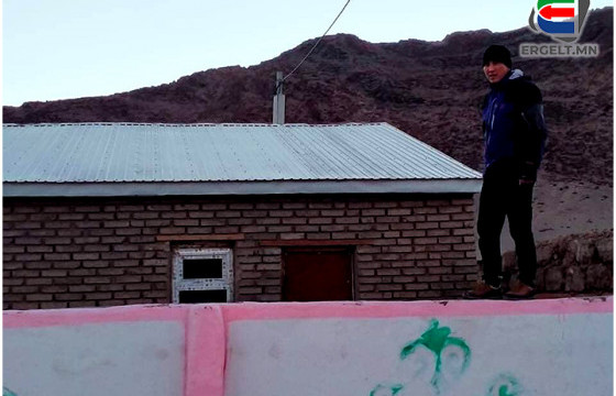 Ж.НУРБЕК: Шавийгаа ээж, дүүтэйгээ айлаар амьдарч байгааг сонсоод зүгээр сууж чадаагүй