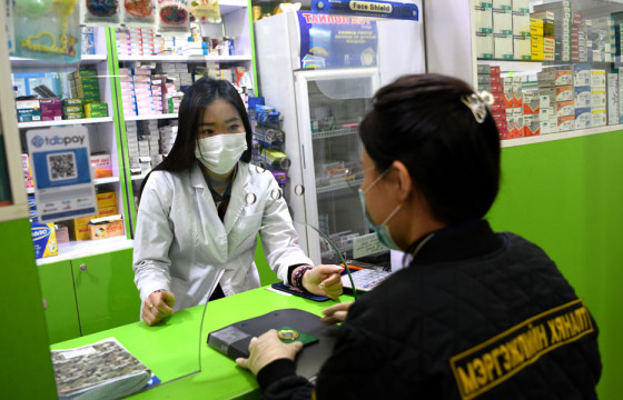 Гэр хорооллын эмийн сангуудад, эм хангамж, үнийн судалгаа хийж байна