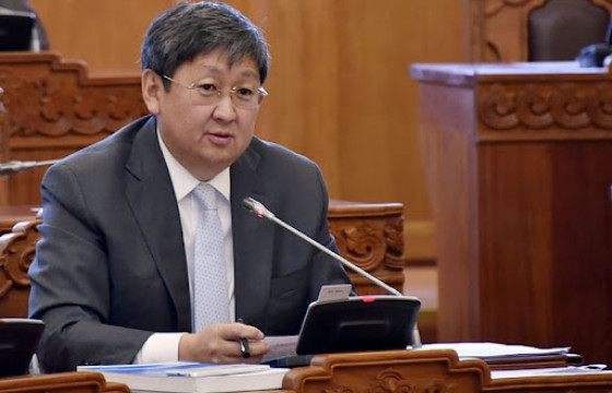 Ч.ХҮРЭЛБААТАР: ХААН банкны 60 хувийг гаднын хүн авсан бол дотоодын хүмүүс яагаад над руу дайраад байна вэ