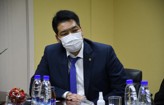  С.ЭНХБОЛД: Цэргийн төв эмнэлэг хүчилтөрөгчийн бэсрэг үйлдвэртэй болно