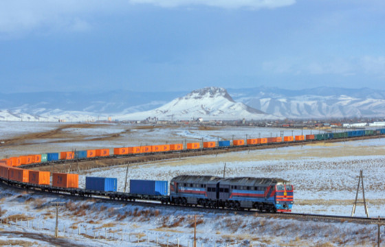 Тяньжин боомтоос Замын-Үүд өртөөнд 141 чингэлэг бараа иржээ