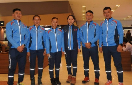 Монгол Улсын цанын шигшээ баг Европод бэлтгэлээ базааж байна