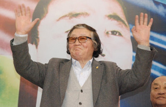 Арвайхээр хотын цэцэрлэгт хүрээлэнг Ардын багш Ч.Дамдиншаравын нэрэмжит болгохоор болжээ