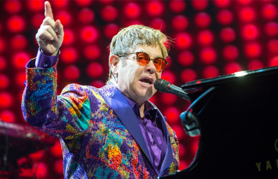 ЭЛТОН ЖОН: Би дуу хөгжмийн оргилд нь хүрсэн