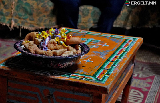 Намар шувтрах цагаар нутагтаа, нагацдаа яарах юм даа