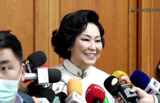 ХӨДӨЛМӨРИЙН БААТАР Н.СУВД: Театр байгуулах гэж итгэл, сэтгэлээ зориулсан ахмадуудын хүсэл бидэнд шагнал болж ирлээ