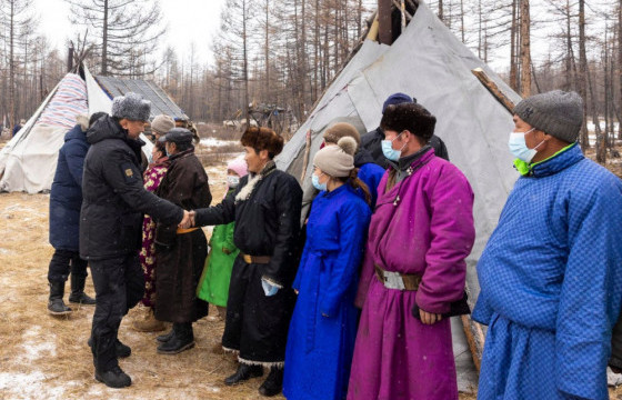 Ерөнхийлөгч У.Хүрэлсүх цаатан иргэдтэй уулзлаа