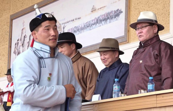 Шилдэг 128 бөхийн барилдаанд улсын харцага Б.Орхонбаяр түрүүллээ