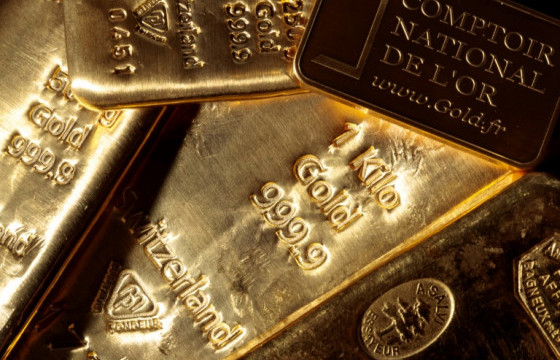 Алтны үнэ буурч байна