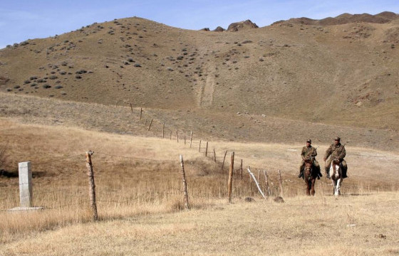 ХХЕГ: Хил давж, ОХУ-ын талд саатуулагдсан иргэдийг авахаар тохиролцсон