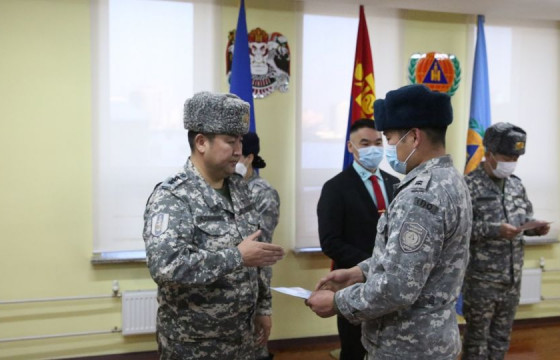 Усан спортын сургалтад хамрагдсан алба хаагчдад сертификат олгожээ