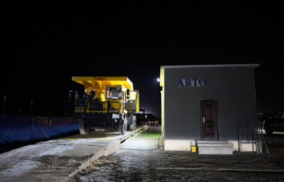 Замын-Үүдийн боомтоор өчигдөр 26 автомашин нэвтрүүлжээ