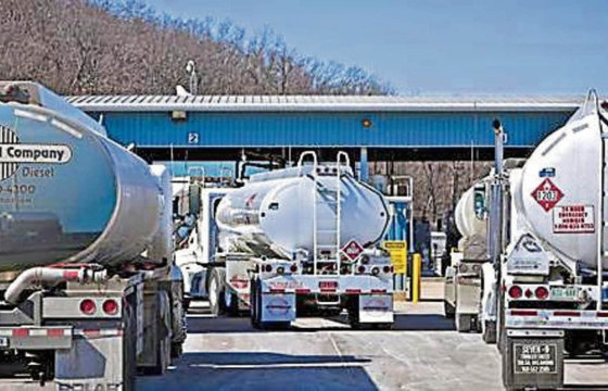 АНУ газрын тосны нөөцөөсөө 18 сая баррелийг зарна