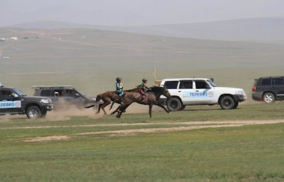 Мориноос унасан хүүхдийг машинаар дайрчээ