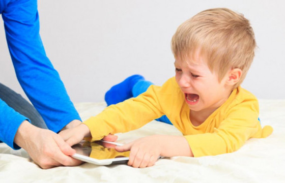 Баян-Өлгий аймаг хүүхдийг дэлгэцийн донтолтоос сэргийлэх аян өрнүүлжээ