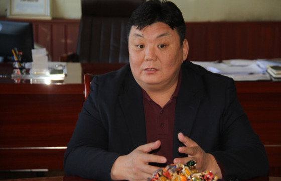 Багш, ажилчдаа дарамталдаг гэх Ш.МӨНГӨНДУУЛГА: Би багш нараа дарамталж, зоддоггүй