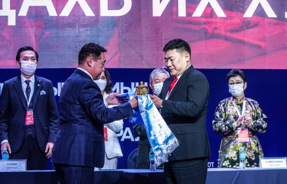 Гомдоосон хууччуул нь МАН-ыг хагаралд хүргэх нь тодорхой боллоо