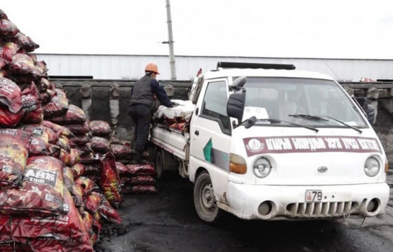 Ж.БАТСАЙХАН: Нийслэлээс сайжруулсан шахмал түлш тээвэрлэсэн таван удаагийн зөрчлийг илрүүлсэн