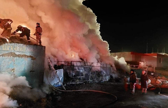 Шатахуун агуулахын ойролцоо хураасан 1012 боодол өвс шатжээ