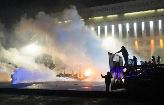 Казахстаны Засгийн газар бүрэн бүрэлдэхүүнээрээ огцорлоо