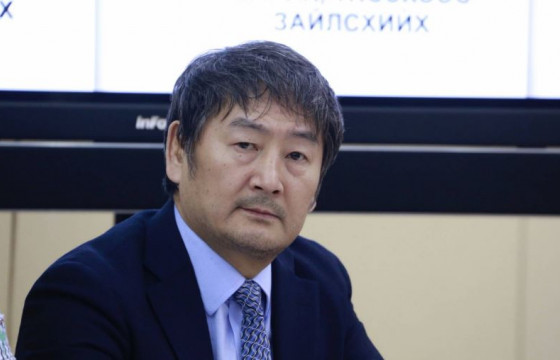 АТГ-аас ХӨСҮТ-ийн захирал асан Д.Нямхүүг цагдан хорьж, Эрүүл мэндийн сайд С.Энхболдыг хамаатуулан шалгаж эхэлжээ