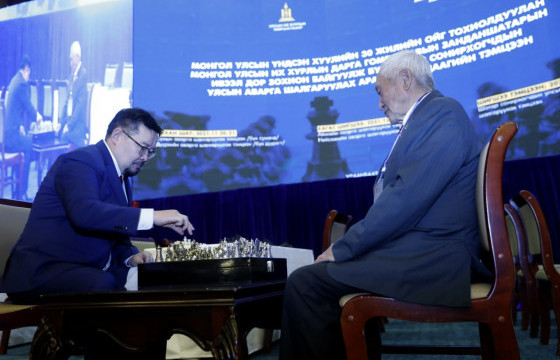 Шатар сонирхогчдын улсын аварга шалгаруулах тэмцээн эхэллээ