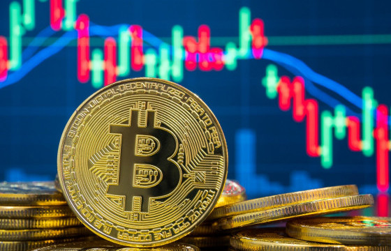 Биткойны ханш унажээ