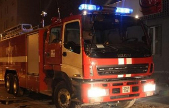   180 тонн цаасан хайрцаг шатаж байсныг 10 цаг ажиллаж унтраажээ