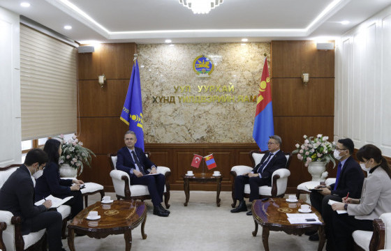 Турк Улстай уул уурхай, хүнд үйлдвэрийн салбарт хамтран ажиллах санал солилцов