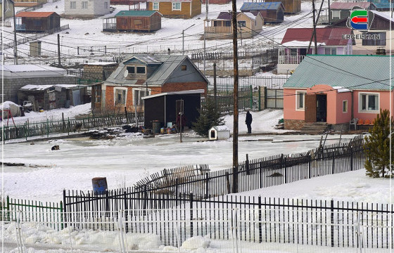 ӨДРИЙН СУРВАЛЖИЛГА: Зуслангийн айл өрхүүд мөсөн дээр амьдарч байна