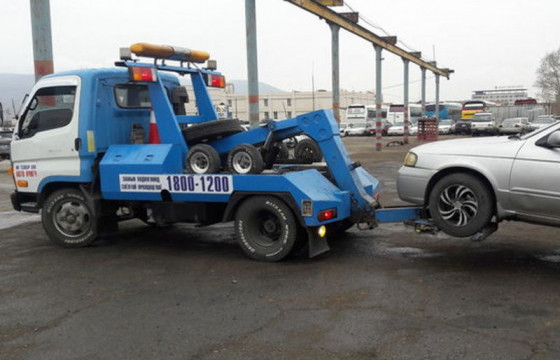 Автомашин ачилтынхан 10 настай хүүхдийг машинтай нь цуг ачжээ 