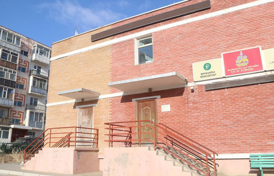 Өрхийн эмнэлэг өндөр ачаалалтай ажиллаж байна