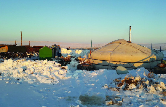 ЦАГААН САР БОЛГОНООР ХҮРГЭН, БЭРҮҮД НЬ СОЛИГДООД