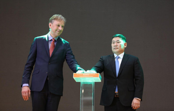 “Оюутолгой” төслийн гүний уурхайн үйлдвэрлэлийн анхны тэсэлгээг эхлүүллээ