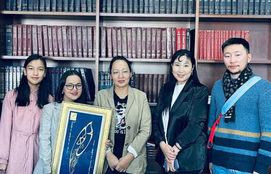 Ц.ДЭЛГЭРМАА: “Алтан өд”-ийн эзэн болж, тэнгэрт одсон аавынхаа өмнөөс баярлаж байна