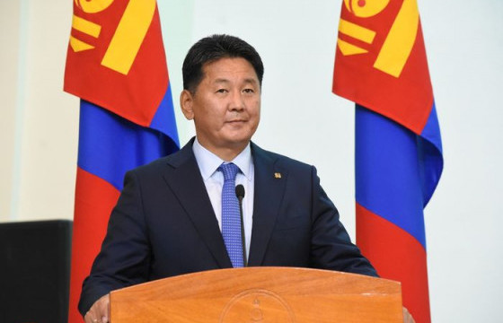 Ерөнхийлөгч төрийн дээд цол, одон медаль гардуулна