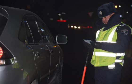 Өчигдөр согтуугаар жолоо барьсан 24 жолоочийг саатуулжээ