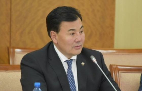 Б.БАТТӨМӨР: Хөгжлийн банкыг шалгах ажлын хэсгээс Б.Энхбаяр, Ч.Хүрэлбаатар нар нэрээ татсан