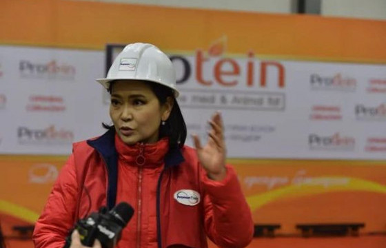 Дахин боловсруулах үйлдвэрээ барьцаалж, Хөгжлийн банкнаас зээл авсан Н.Оюунбатын дансыг хаажээ