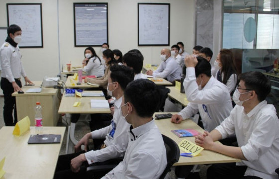 Орон нутгийн нисэхийн буудлуудад ажиллах нислэгийн удигдагчдын бэлтгэж эхэллээ