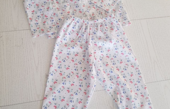 Цусны эмгэгтэй хүүхдүүд зориулалтын эмнэлгийн хувцастай боллоо