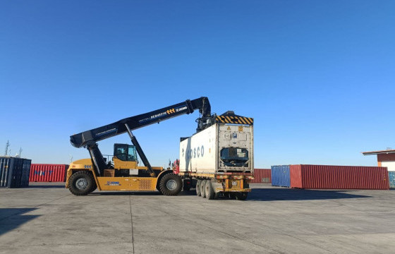 Эм, эмнэлгийн хэрэгслийн 40 тонн ачаа татан авчээ