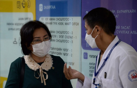 УИХ-ын дэд дарга С.Одонтуяа хөхний хавдрын эсрэг манлайллын аян өрнүүлж байна