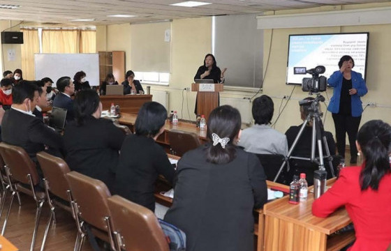 Дохионы хэлний багшийн орон тоог нэмэгдүүлэхийг онцлов 